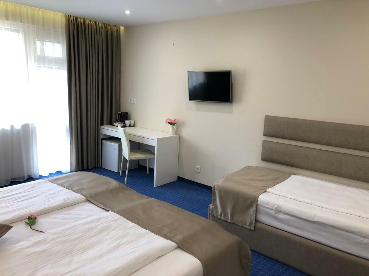 Family Hotel Avenue キテン エクステリア 写真